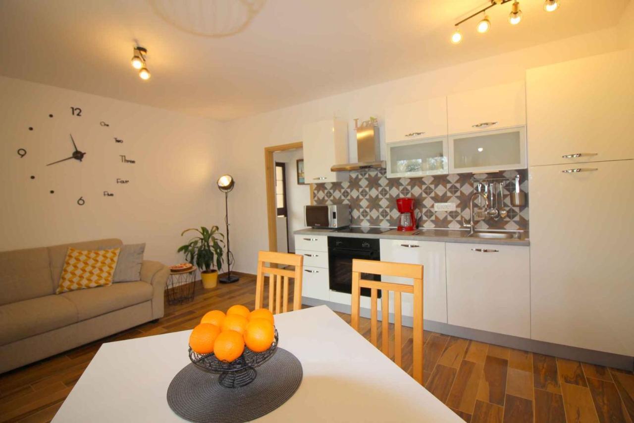 Apartments In Porec/Istrien 9923 מראה חיצוני תמונה